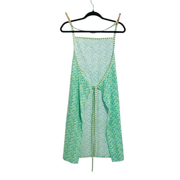 Unisex Cotton Apron:  One Size Fits All, Green Floral with Gingham Green Pockets - Picture 5 of 5